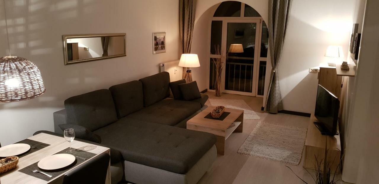 Ambiente Ferienapartments Warmbad 菲拉赫 外观 照片